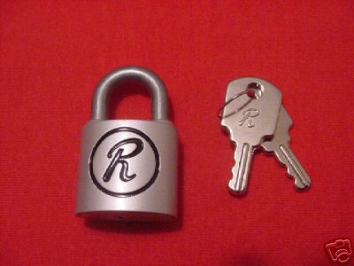 popsike.com - SID VICIOUS REPRO RABBIT PADLOCK SEX PISTOLS PUNK 