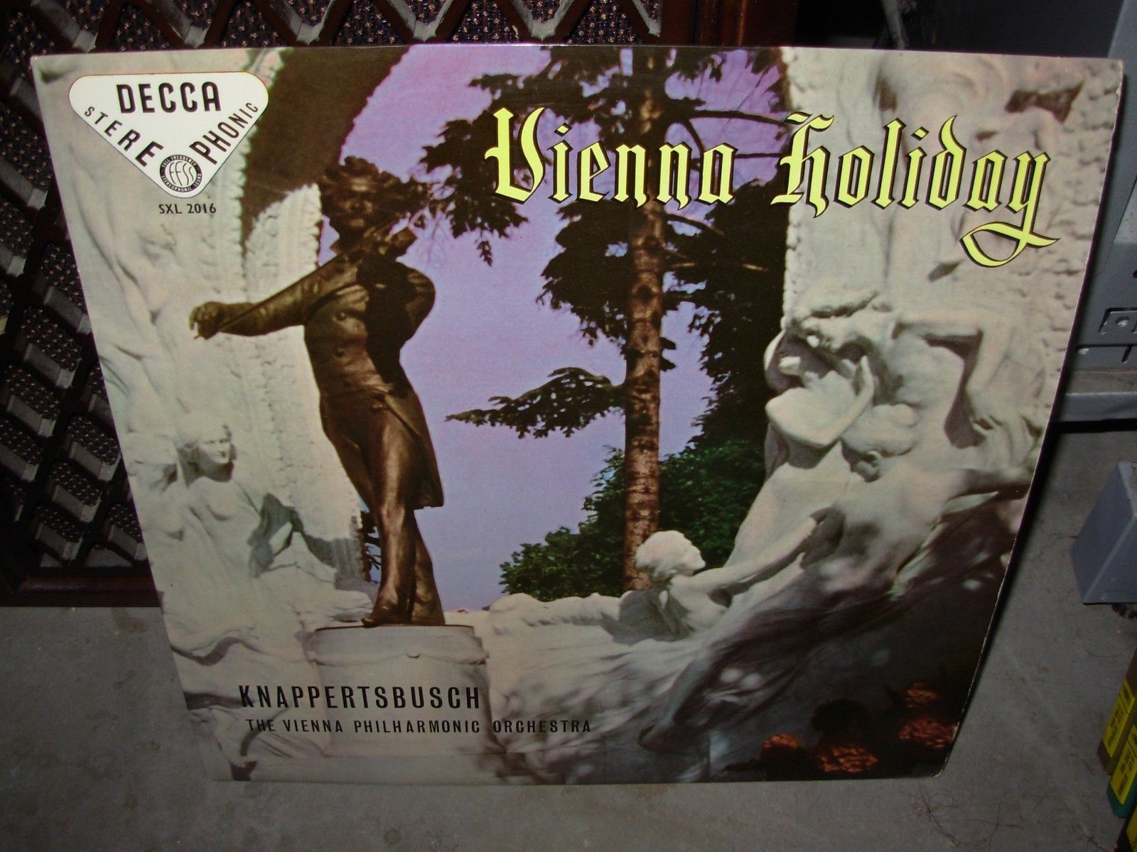 KNAPPERTSBUSCH vienna holiday ( classical ) decca SXL 2016 uk - blue back cover A