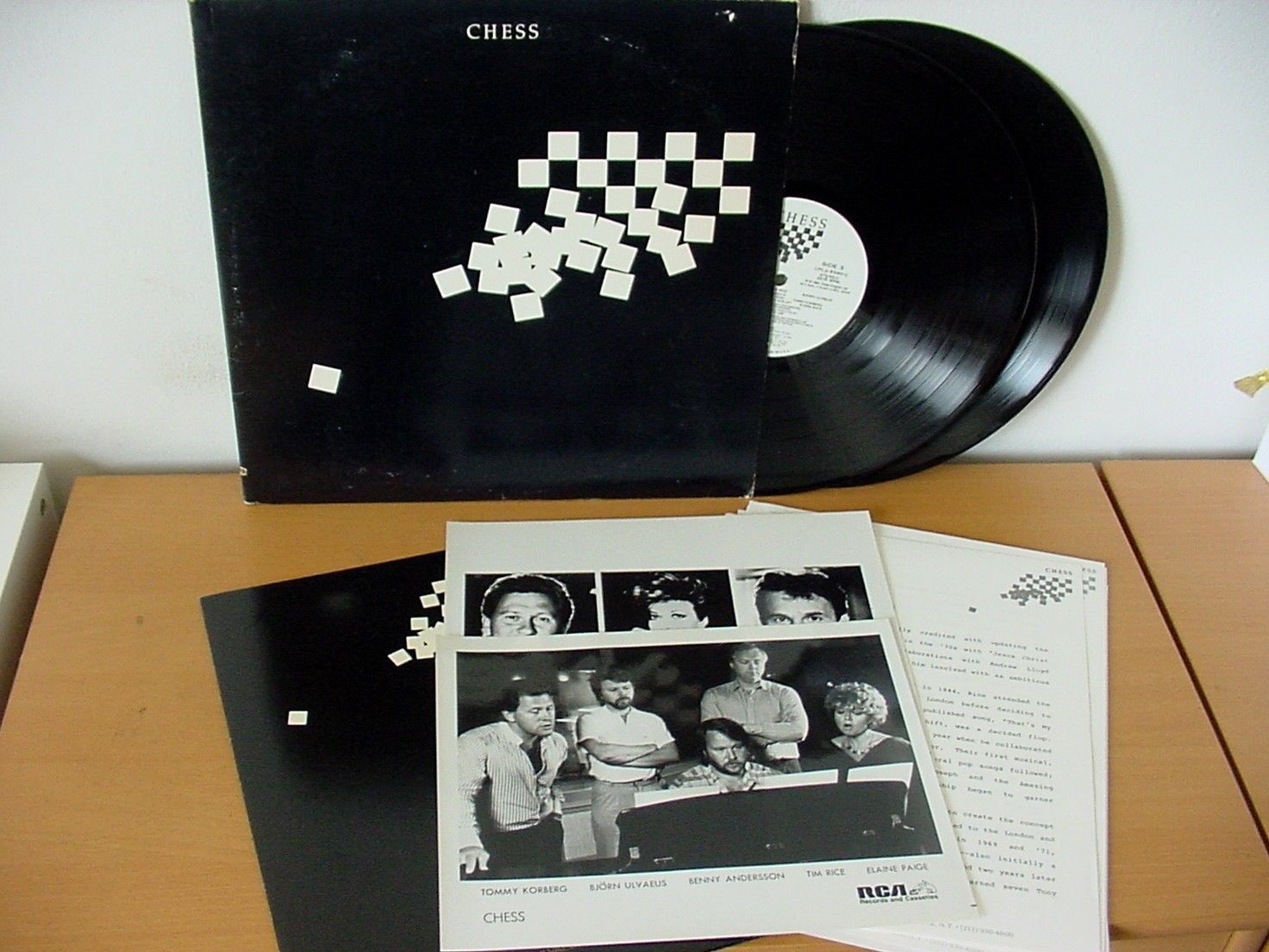 popsike.com - CHESS Original 2LP + Promo PRESS KIT (RCA CPL2-5340) ABBA ...