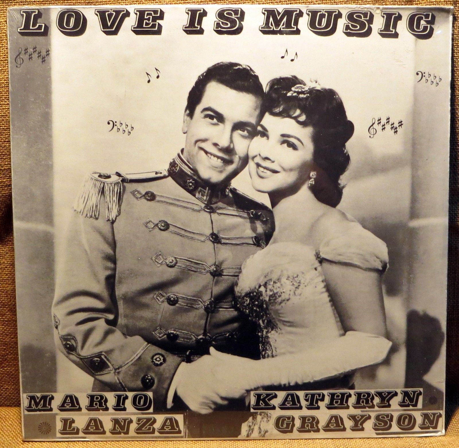 SEALED CLASSICAL LP: MARIO LANZA KATHRYN GRAYSON, LOVE IS MUSIC AZ. 104 A