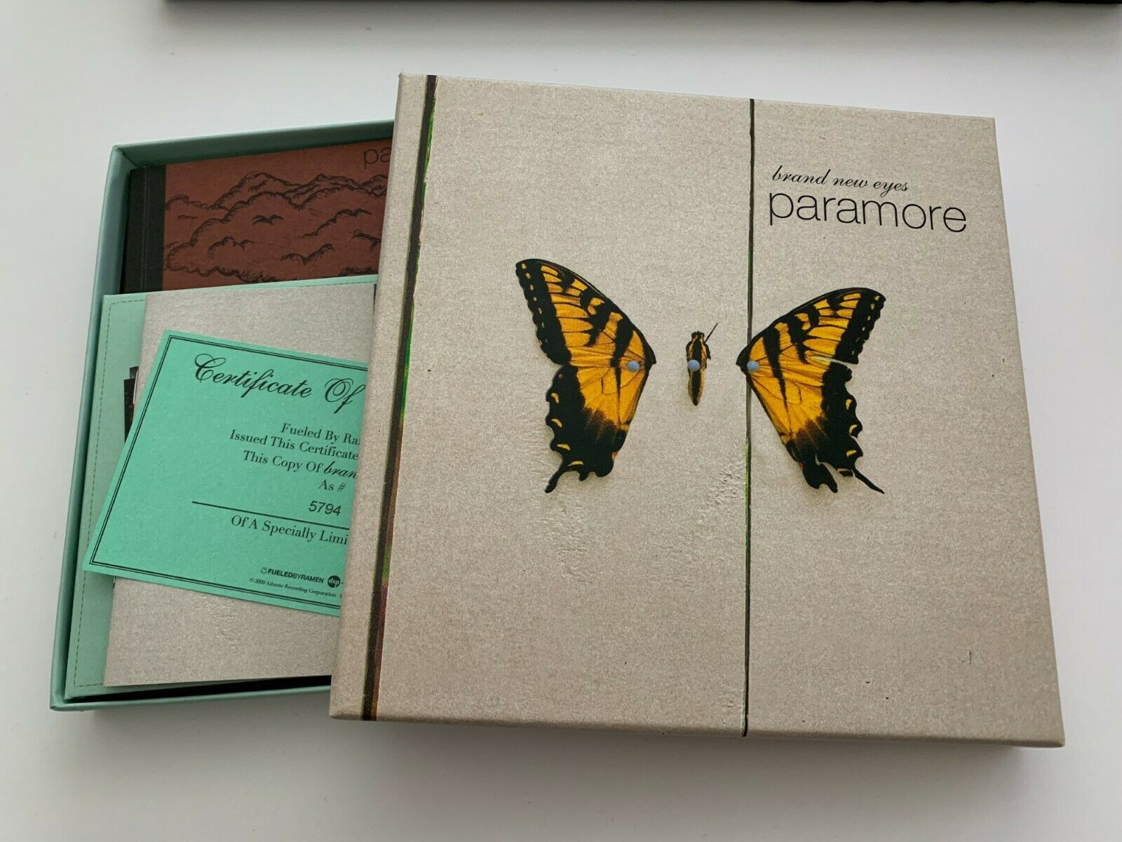 洋楽 Paramore Brand New Eyes BOX SET Complete popsike.com - Paramore - Brand New Eyes (Limited Edition Box Set w