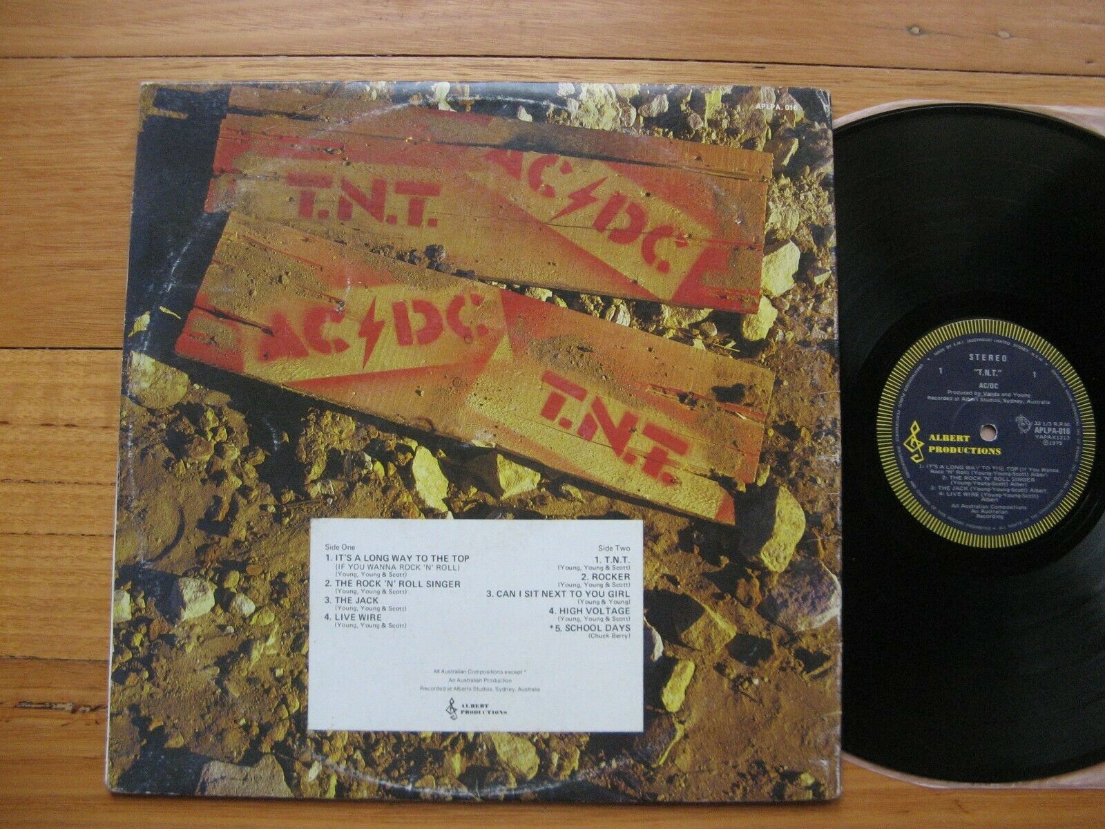 popsike.com - AC/DC - T.N.T. LP - Australian 1ST BLUE ROO + ERROR ...