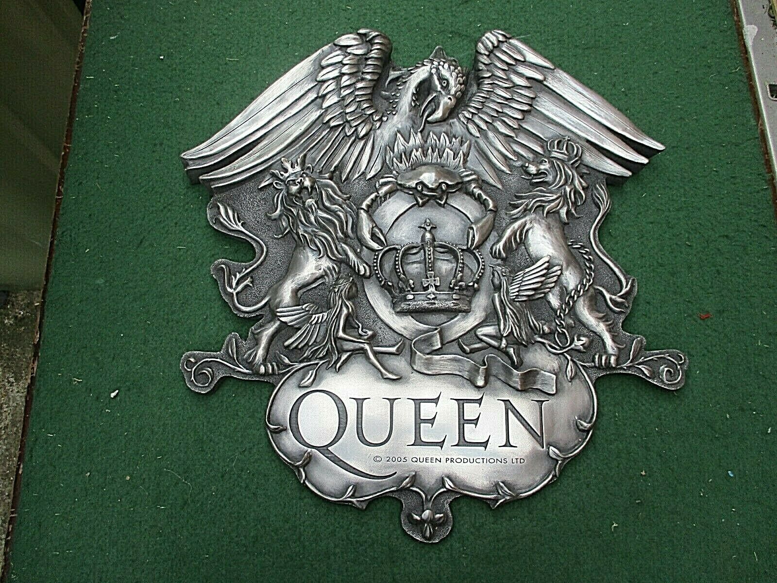 popsike.com - QUEEN-THE QUEEN CREST WALL ART-DESIGNED BY FREDDIE