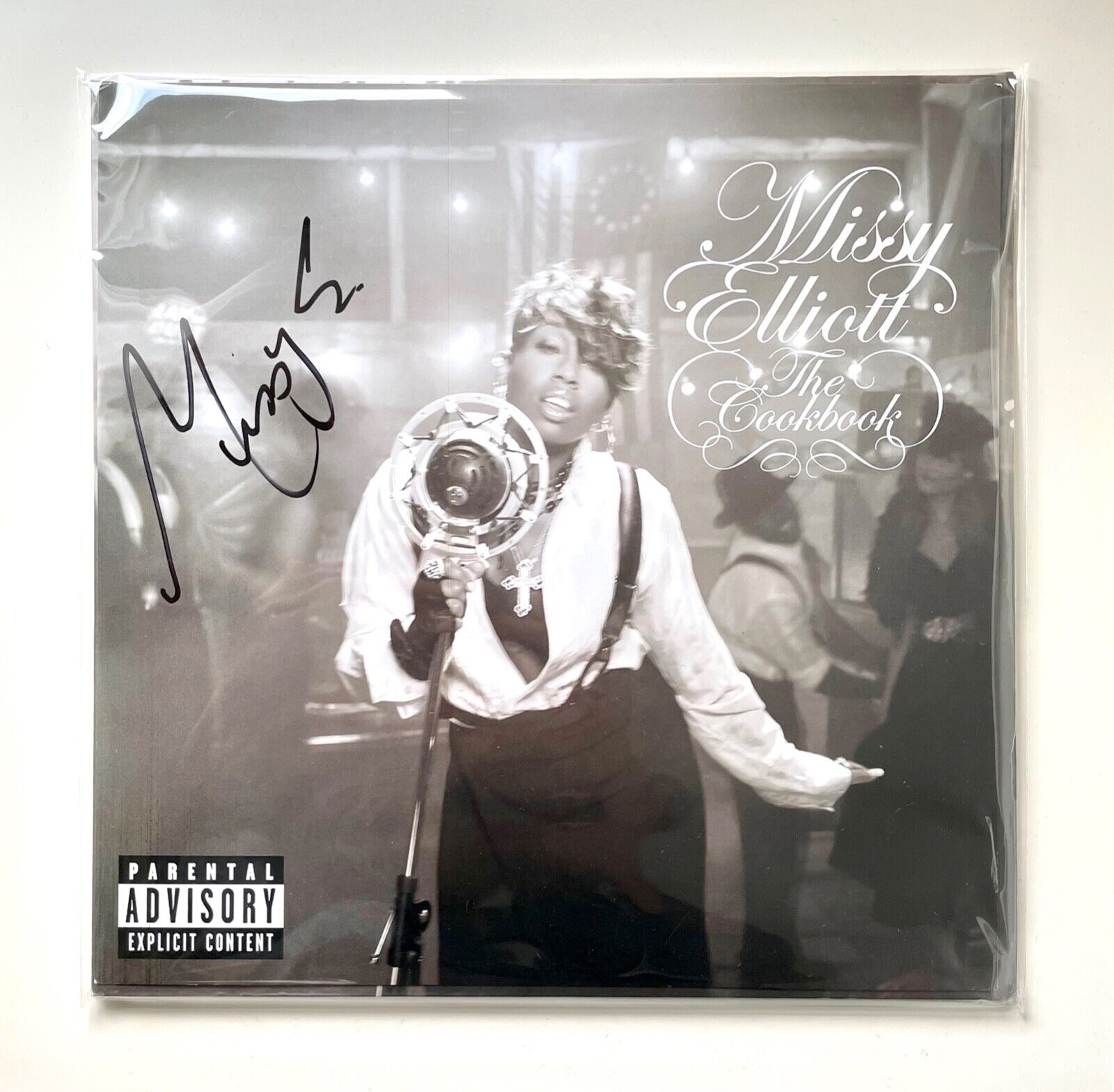popsike-missy-elliott-the-cookbook-vinyl-lp-signed