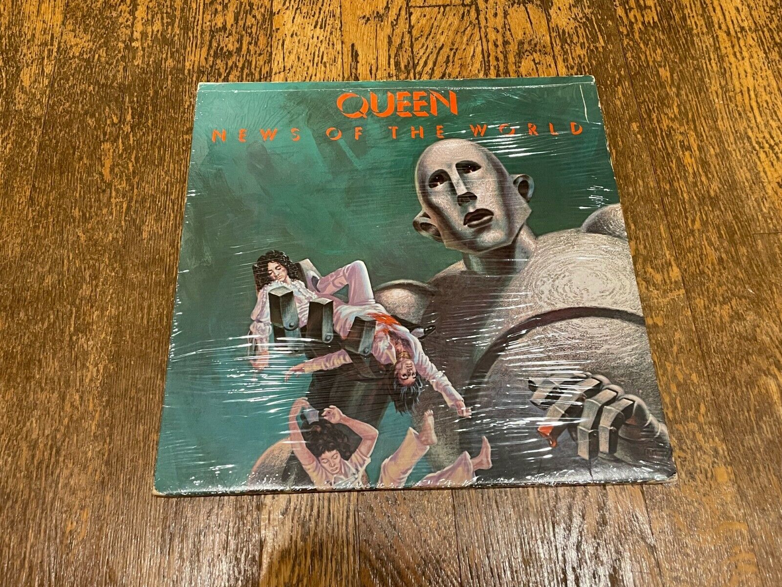Queen LP in Shrink - News of the World - Elektra 6E-112 1977