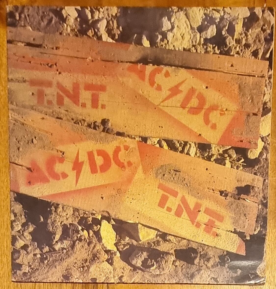 popsike.com - AC/DC TNT Australian Blue Albert 1977 - auction details