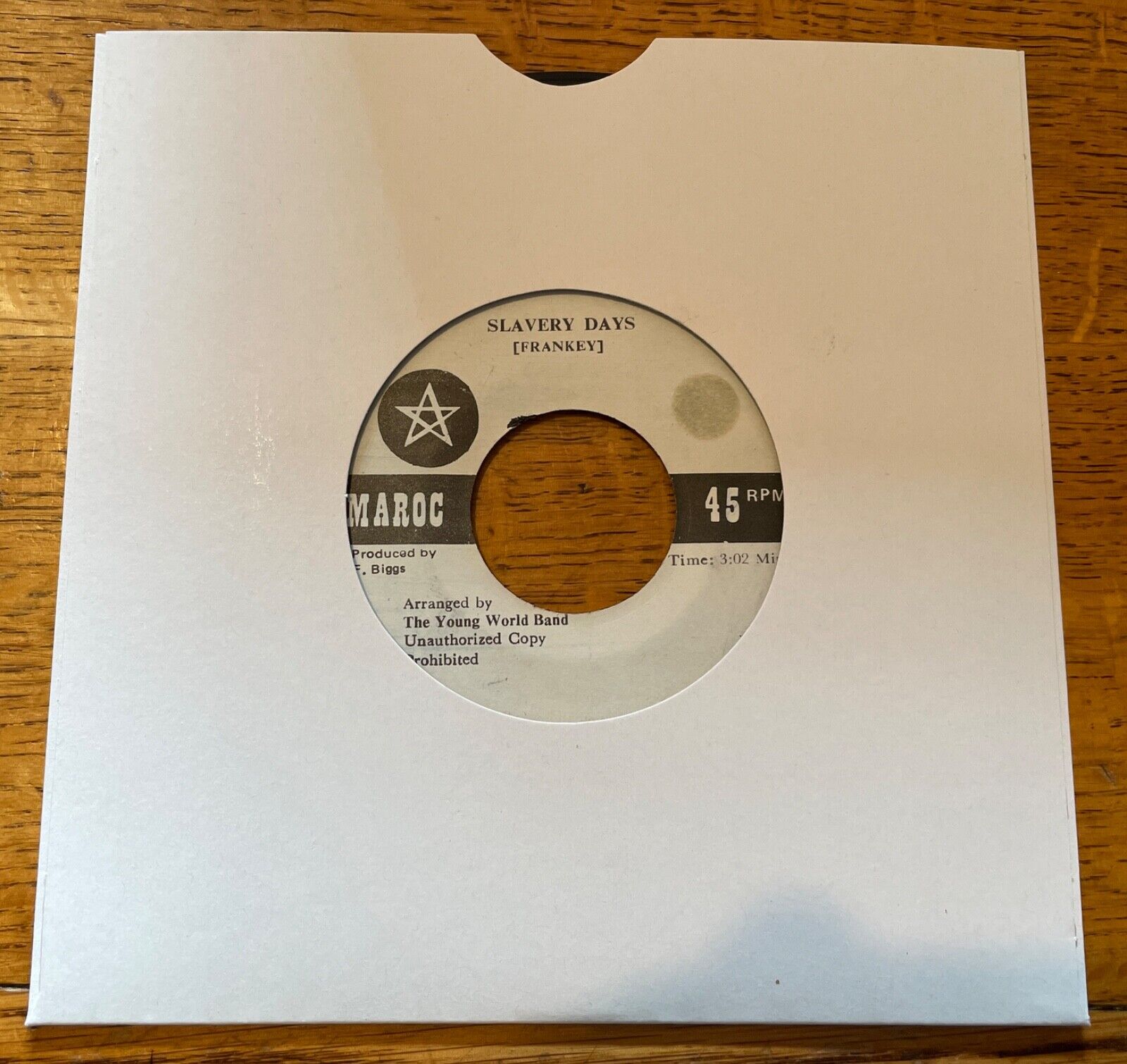 FRANKEY & THE YOUNG WORLD BAND - Slavery Days - ORIG MAROC JA ROOTS 7in VG+ HEAR
