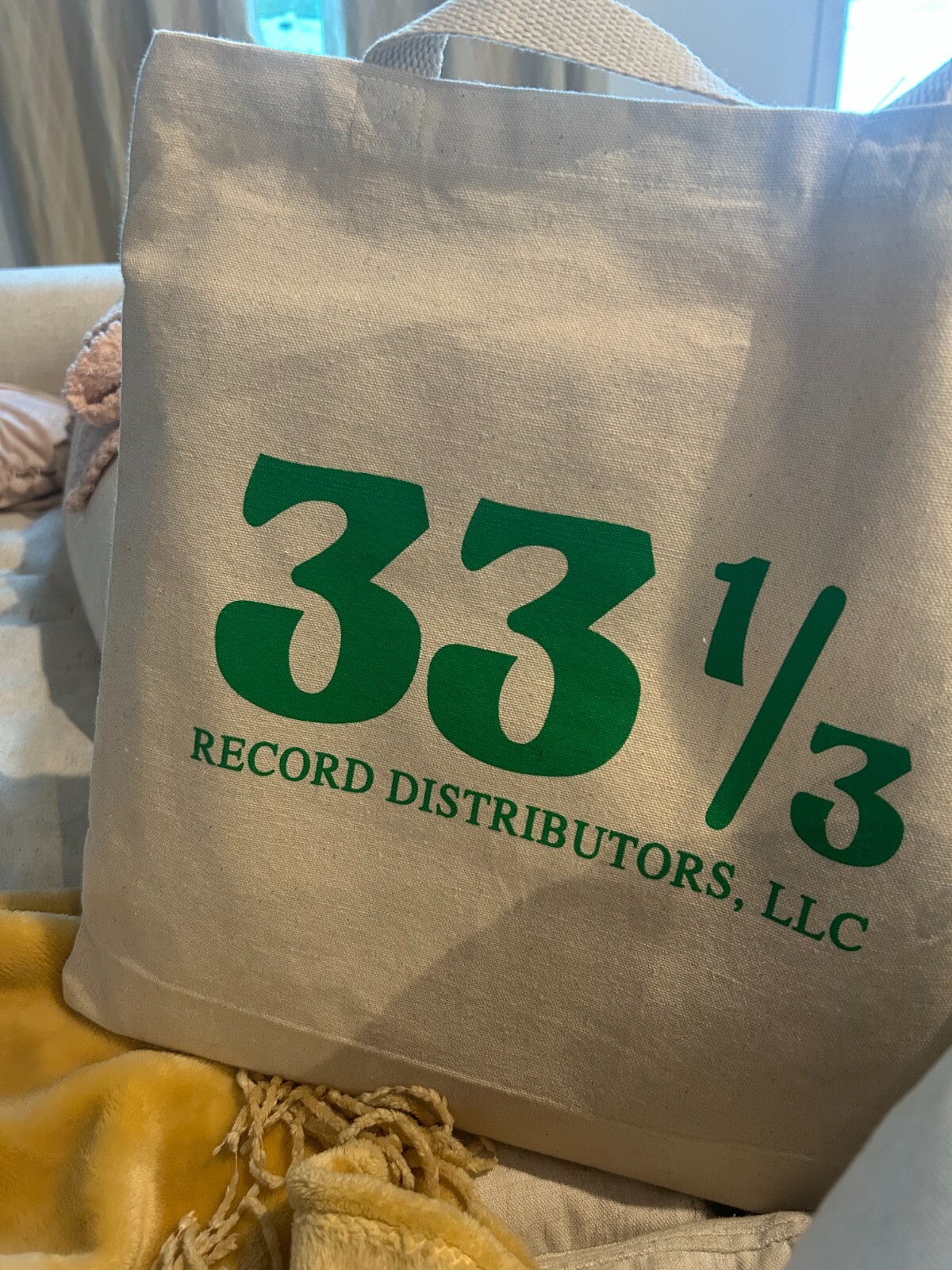 popsike.com - TAYLOR SWIFT + POST MALONE fortnight SEALED RSD 2025 7" WHITE VINYL + RSD Tote ...