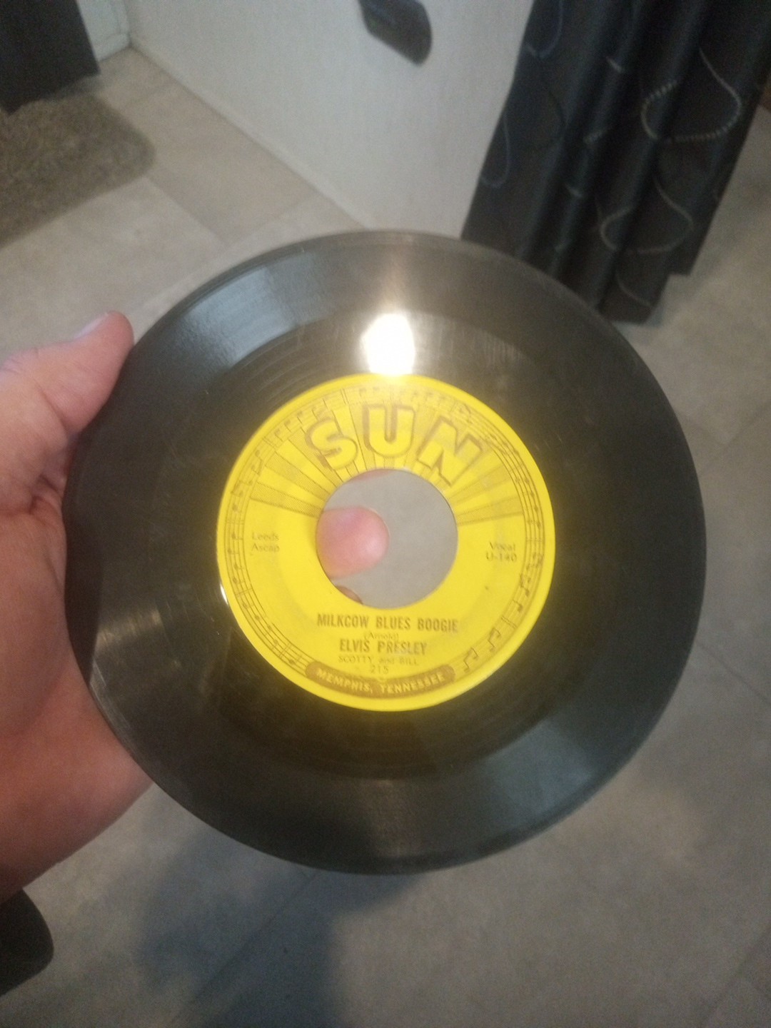 Elvis Presley Milkcow Blues Boogie PUSH MARKS Sun Records 215 45 RPM VG A