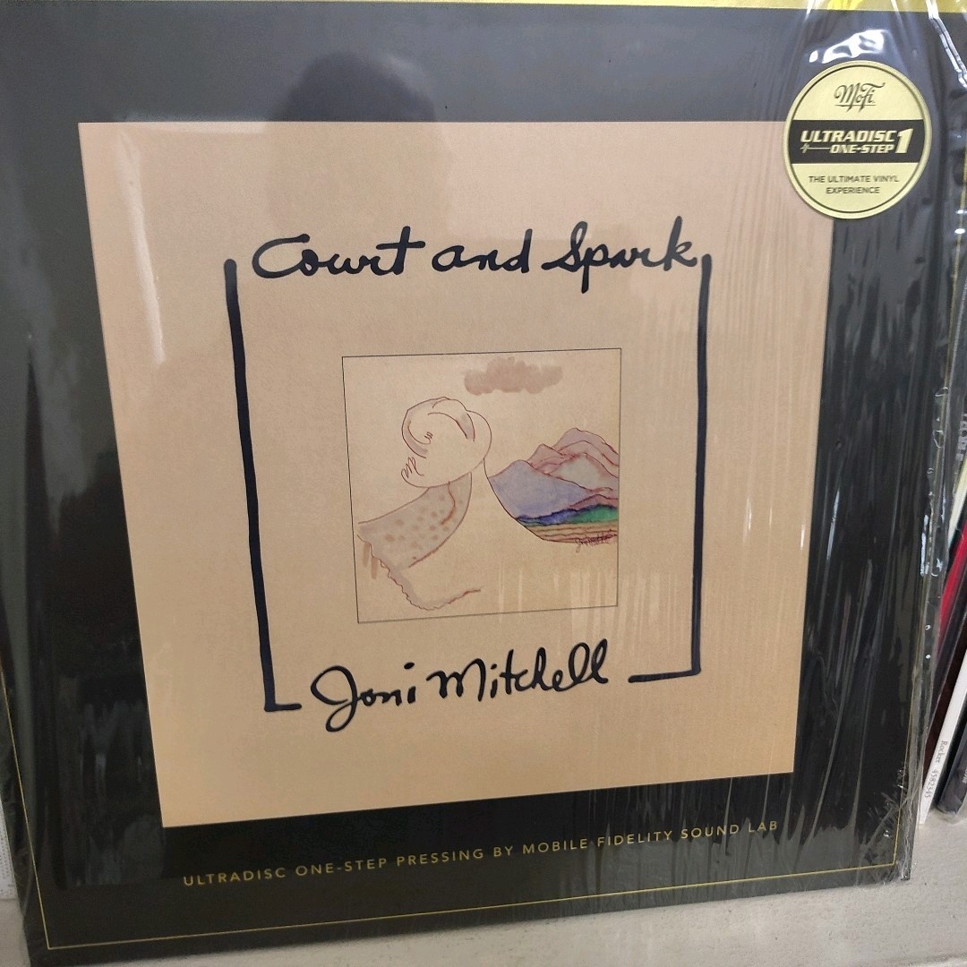 Joni Mitchell Court and Spark ONE STEP 45 RPM Vinyl A