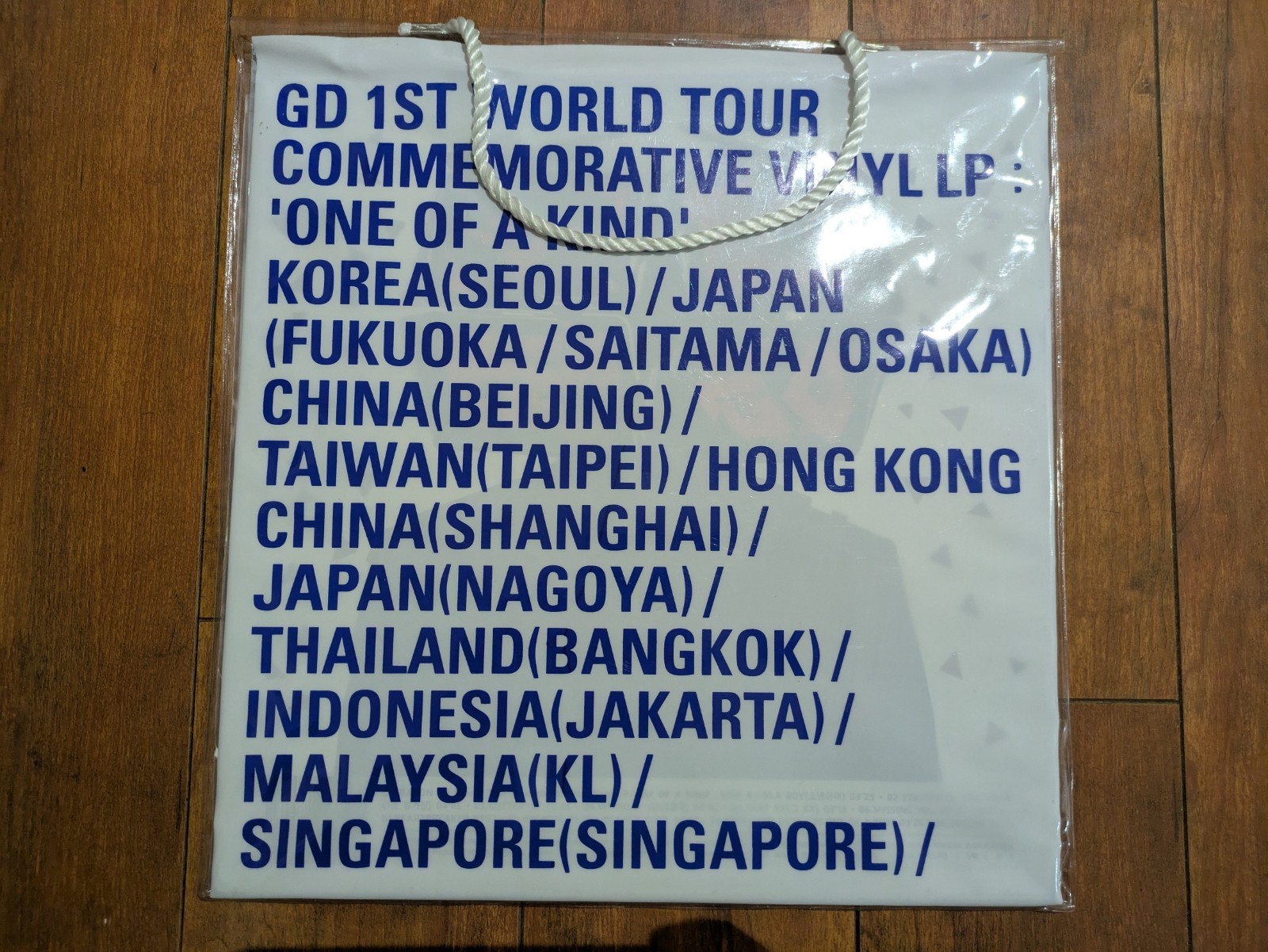 G-Dragon One of a Kind 1st World Tour Commemorative Vinyl LP Clear Red Edge Kpop C A