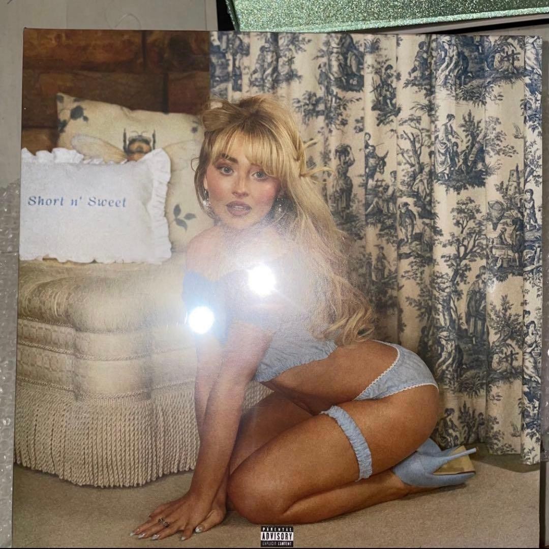 Short n' Sweetbonus track record Sabrina Carpenter limited edition